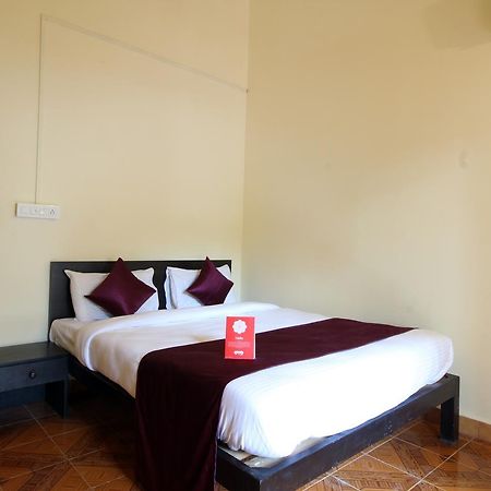 Oyo 10385 Hotel Nirmala Vilas カンドリム エクステリア 写真