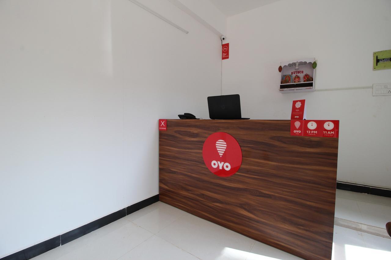 Oyo 10385 Hotel Nirmala Vilas カンドリム エクステリア 写真