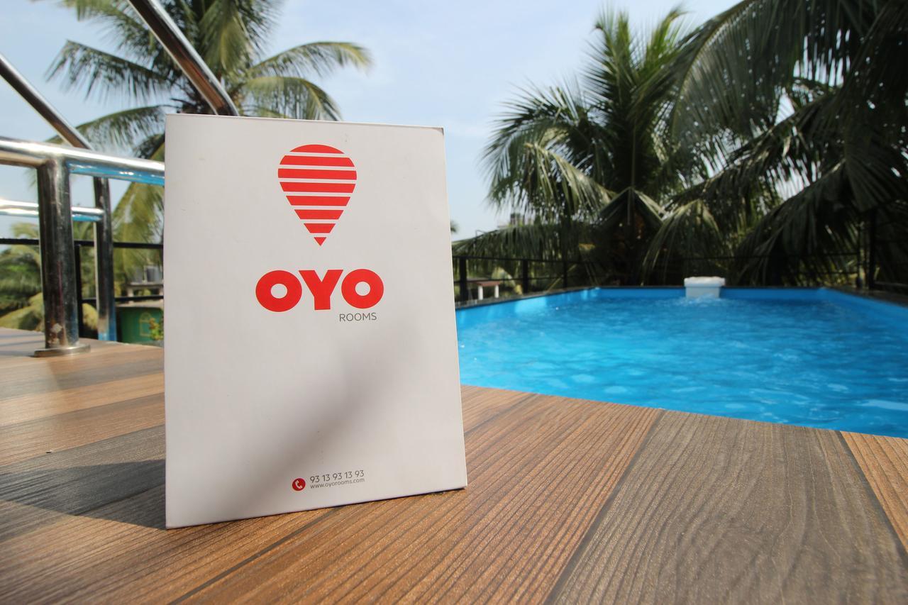 Oyo 10385 Hotel Nirmala Vilas カンドリム エクステリア 写真